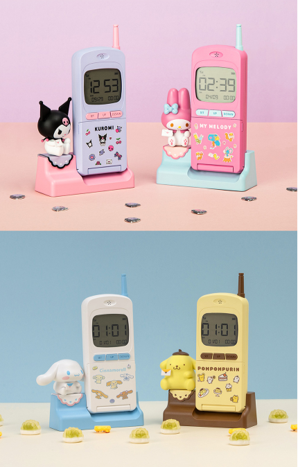 SANRIO RETRO TABLE CLOCK - COKODIVE